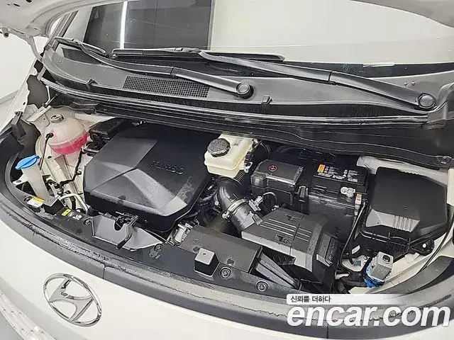 Hyundai Staria 2022 — Фото 4/18