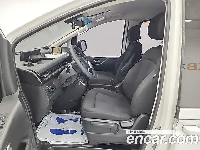 Hyundai Staria 2022 — Фото 10/18