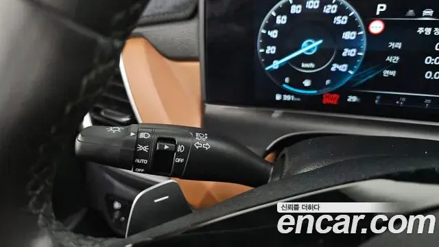 Kia Seltos 2025 — Photo 9/30