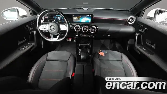 Mercedes-Benz A-Class 2020 — Şəkil 1/31