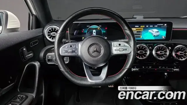 Mercedes-Benz A-Class 2020 — Şəkil 27/31