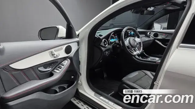 Mercedes-Benz GLC-Class 2022 — Photo 33/35