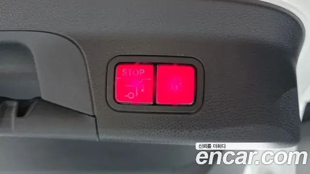 Mercedes-Benz GLC-Class 2022 — Photo 18/35