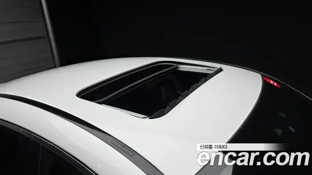 Mercedes-Benz GLC-Class 2022 — Photo 29/35