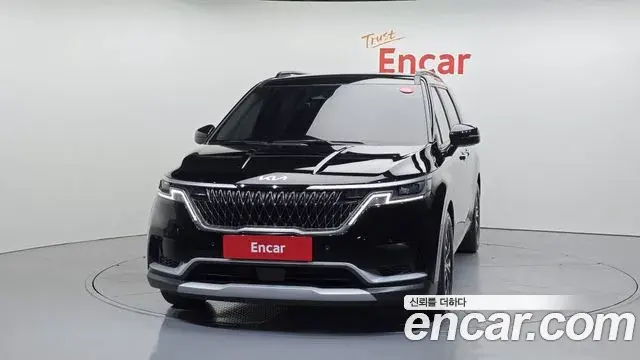 Kia Carnival 2023 — Фото 3/20