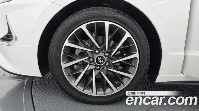 Hyundai Sonata 2021 — Photo 5/20