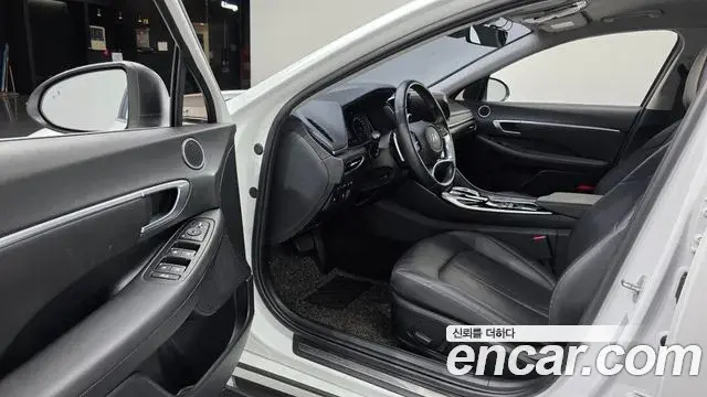Hyundai Sonata 2021 — Photo 10/20