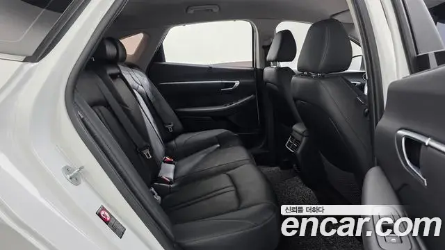 Hyundai Sonata 2021 — Photo 11/20