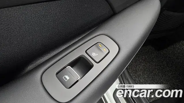 Hyundai Sonata 2021 — Photo 19/20