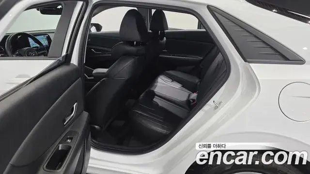 Hyundai The New Avante Hybrid 2021 — Şəkil 22/29