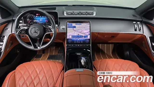 Mercedes-Benz S-Class 2023 — Photo 9/20