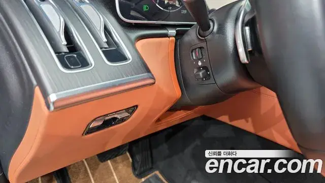 Mercedes-Benz S-Class 2023 — Photo 11/20