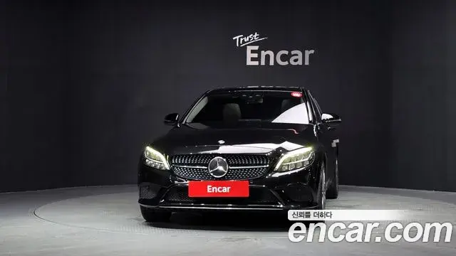 Mercedes-Benz C-Class 2020 — Photo 18/20