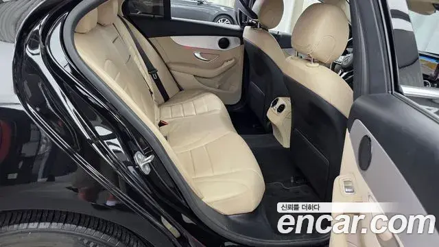 Mercedes-Benz C-Class 2020 — Photo 20/20
