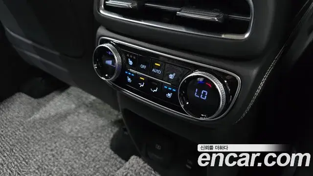 Genesis GV80 2020 — ფოტო 17/20