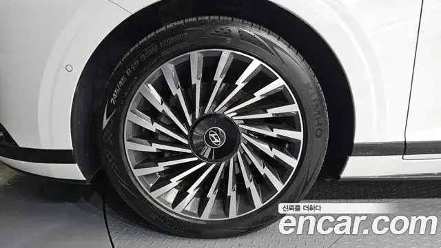 Hyundai Grandeur Hybrid 2024 — ფოტო 1/34