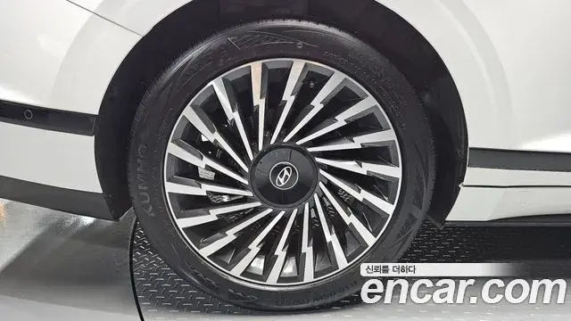 Hyundai Grandeur Hybrid 2024 — ფოტო 22/34