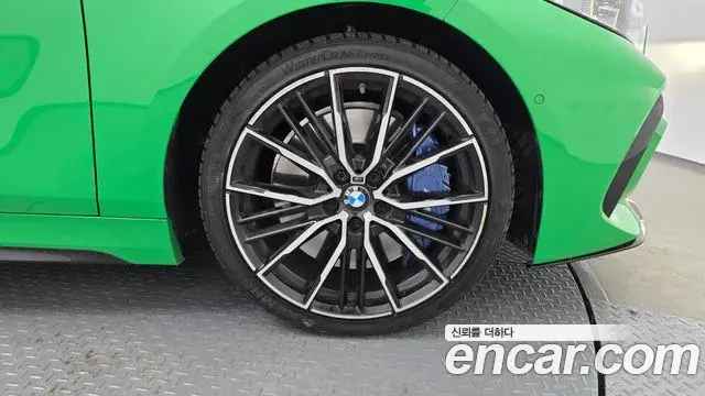 BMW 1 Series 2022 — ფოტო 4/35
