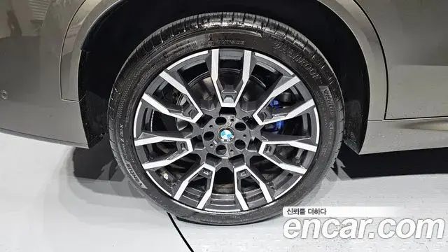 BMW X5 2025 — Photo 12/31