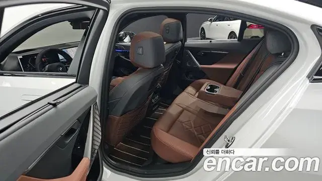 BMW 5 Series 2026 — Photo 10/34