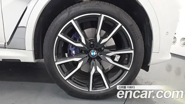 BMW X7 2020 — Photo 6/37