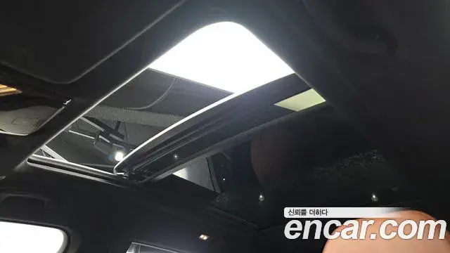 BMW X7 2020 — Photo 34/37