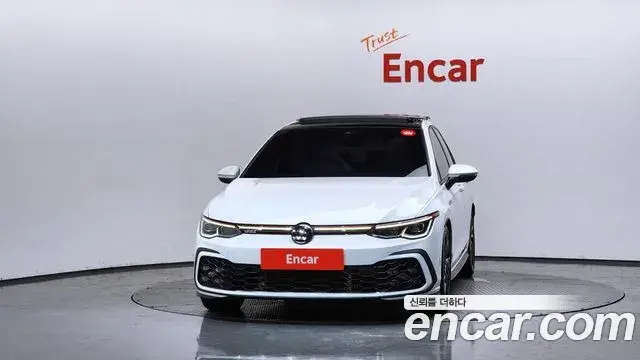 Volkswagen Golf 2024 — ფოტო 10/20
