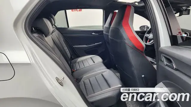 Volkswagen Golf 2024 — ფოტო 15/20