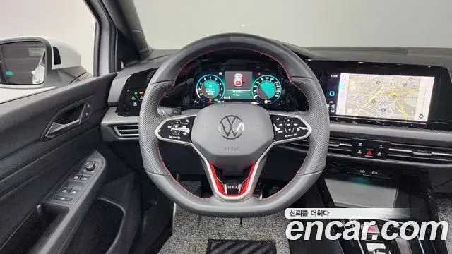 Volkswagen Golf 2024 — ფოტო 19/20