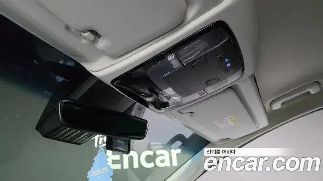 Hyundai Staria 2023 — Photo 22/32