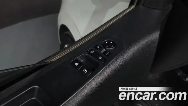 Hyundai Staria 2023 — Photo 14/32