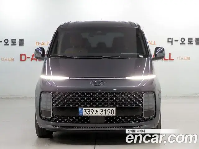 Hyundai Staria 2021 — Фото 2/20