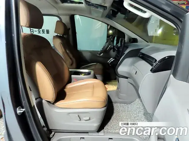 Hyundai Staria 2021 — Фото 11/20
