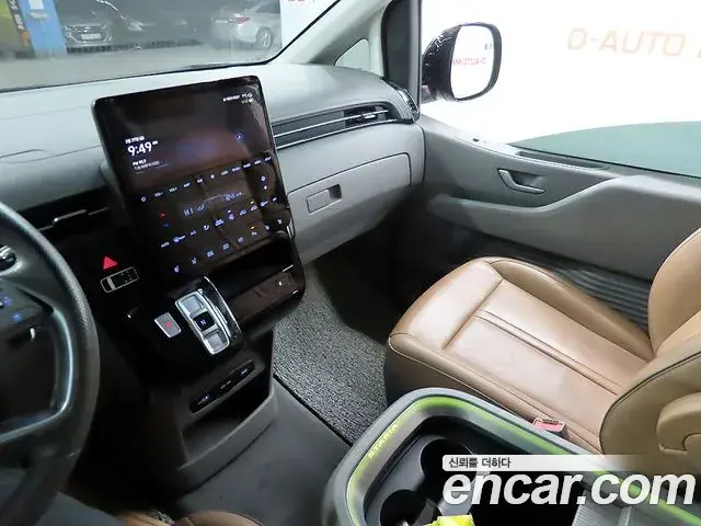 Hyundai Staria 2021 — Фото 16/20