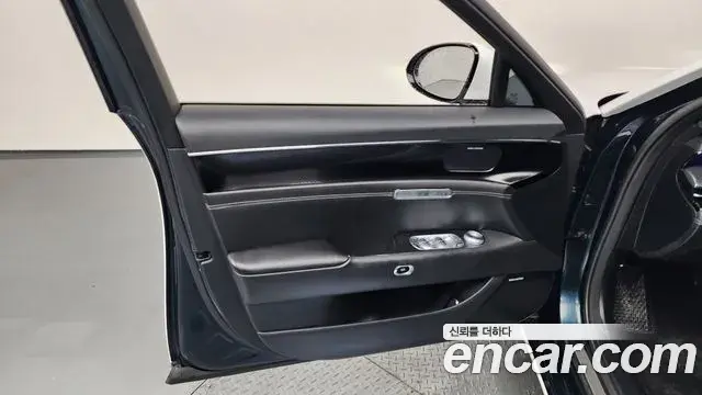 Genesis G90 2022 — Photo 3/41