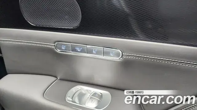 Genesis G90 2022 — Photo 10/41