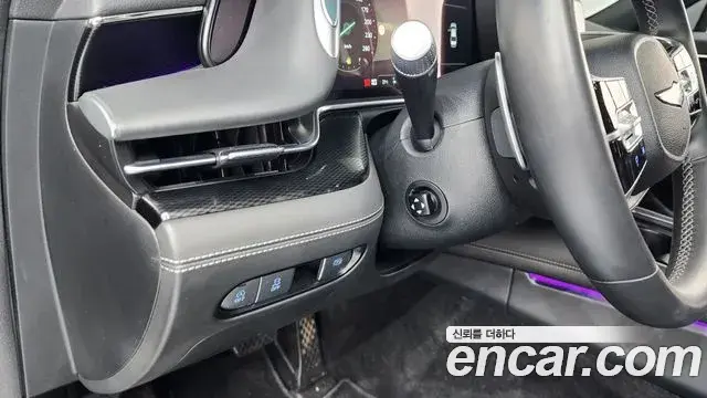 Genesis G90 2022 — Photo 2/41
