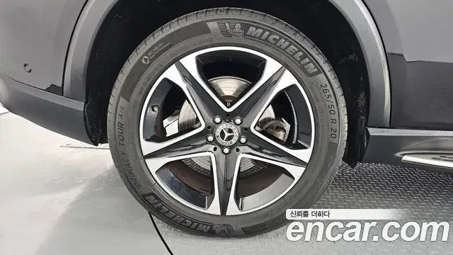 Mercedes-Benz GLE-Class 2021 — Фото 5/20