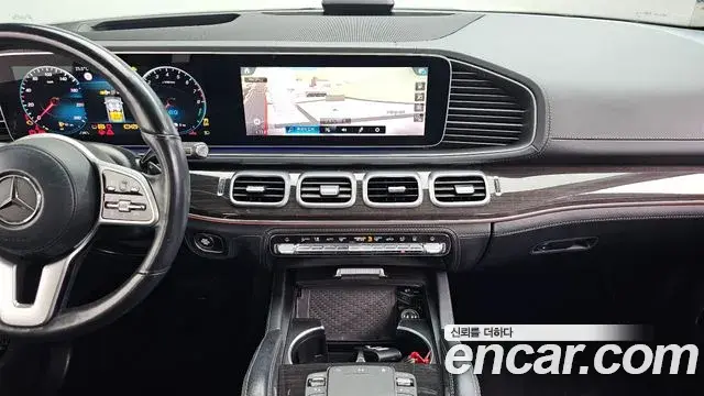 Mercedes-Benz GLE-Class 2021 — Фото 18/20