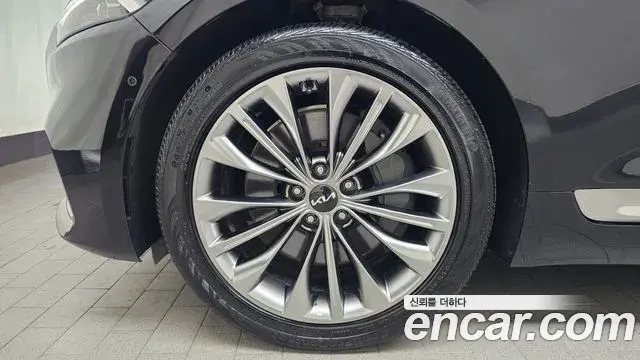 Kia The K9 2023 — Şəkil 16/32