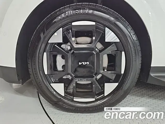 Kia Carnival 2025 — Фото 4/20