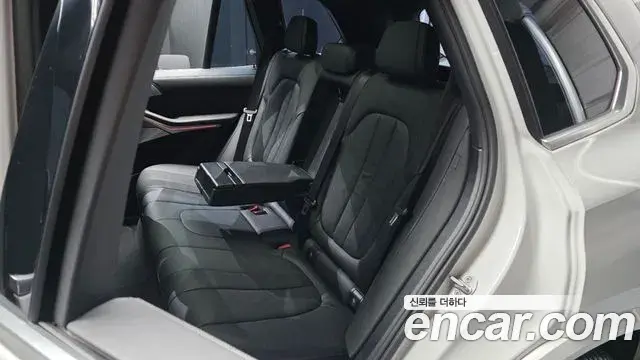 BMW X5 2021 — Şəkil 29/34