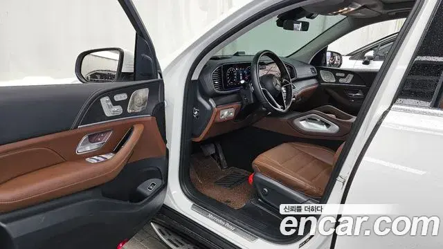 Mercedes-Benz GLE-Class 2025 — Photo 4/20