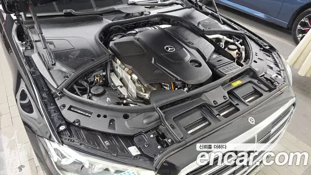 Mercedes-Benz S-Class 2025 — ფოტო 15/34