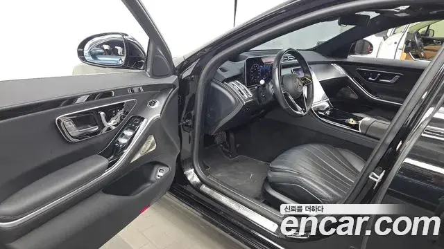 Mercedes-Benz S-Class 2025 — ფოტო 17/34