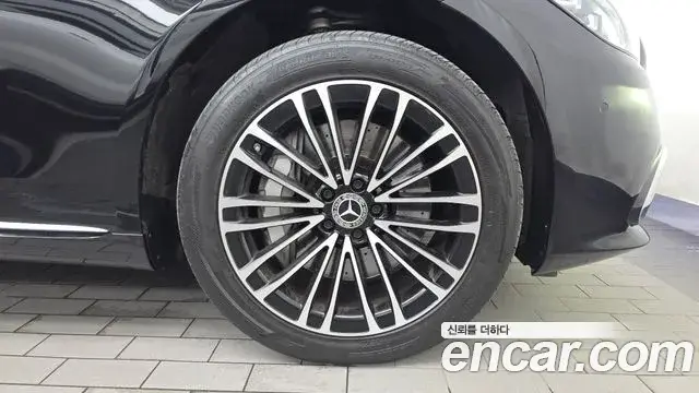 Mercedes-Benz S-Class 2025 — ფოტო 24/34
