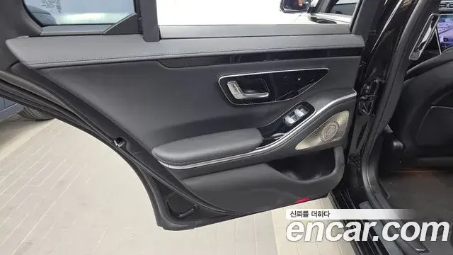 Mercedes-Benz S-Class 2025 — ფოტო 18/34