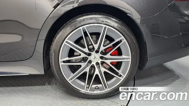 Mercedes-Benz AMG GT 2024 — Şəkil 32/36
