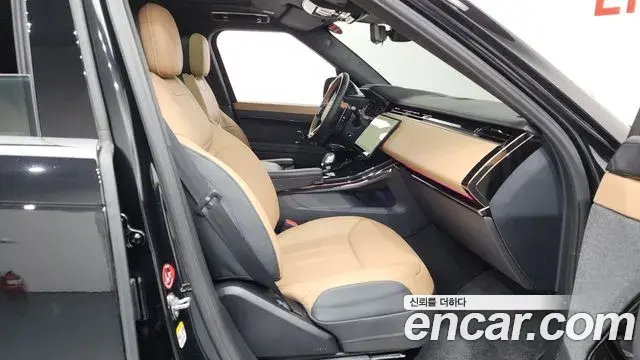 Land Rover Range Rover Sport 2025 — ფოტო 13/37
