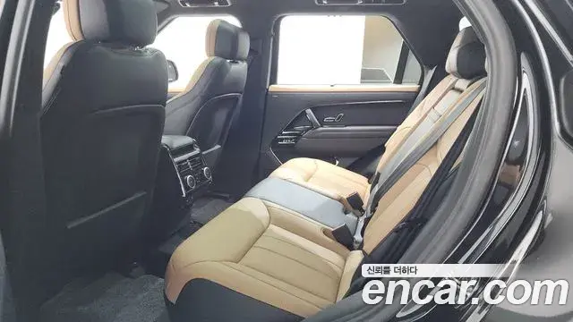 Land Rover Range Rover Sport 2025 — ფოტო 24/37